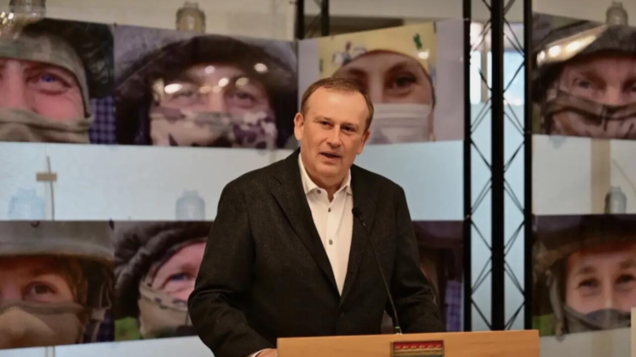 В здании Правительства открыли выставку «Лица Победы. Связь поколений»