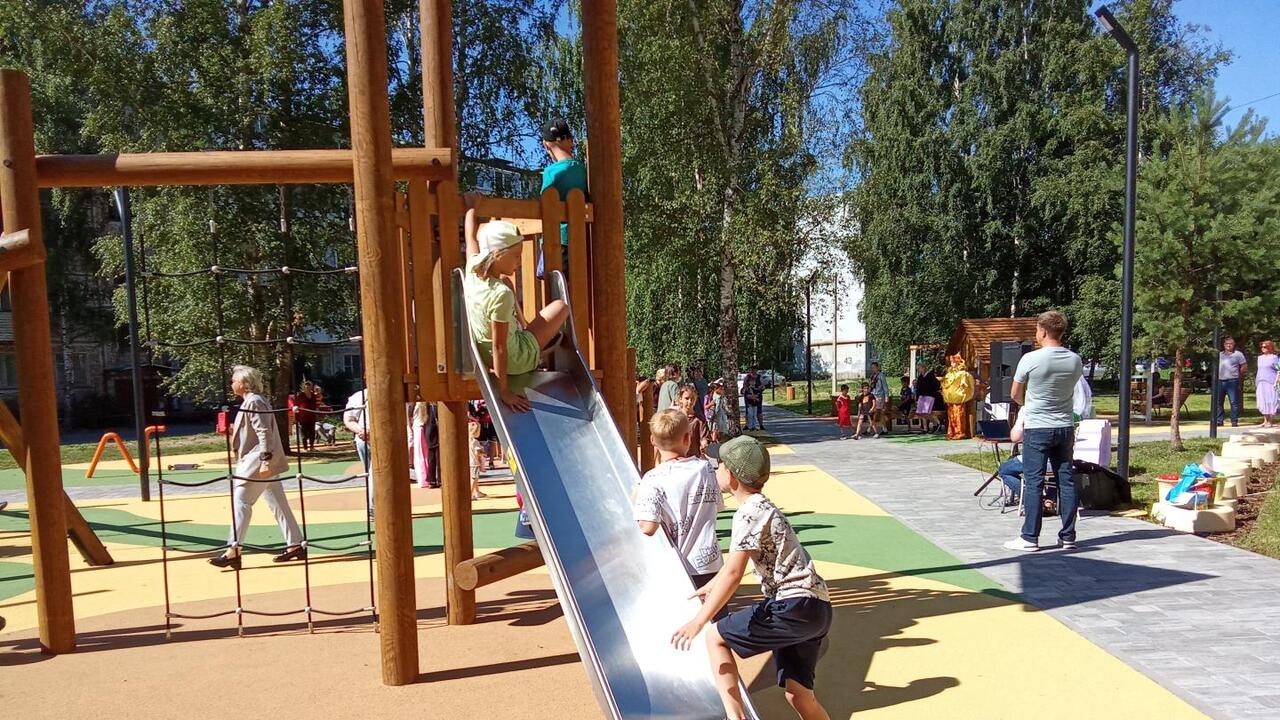 В Новом Свете – новая детская площадка