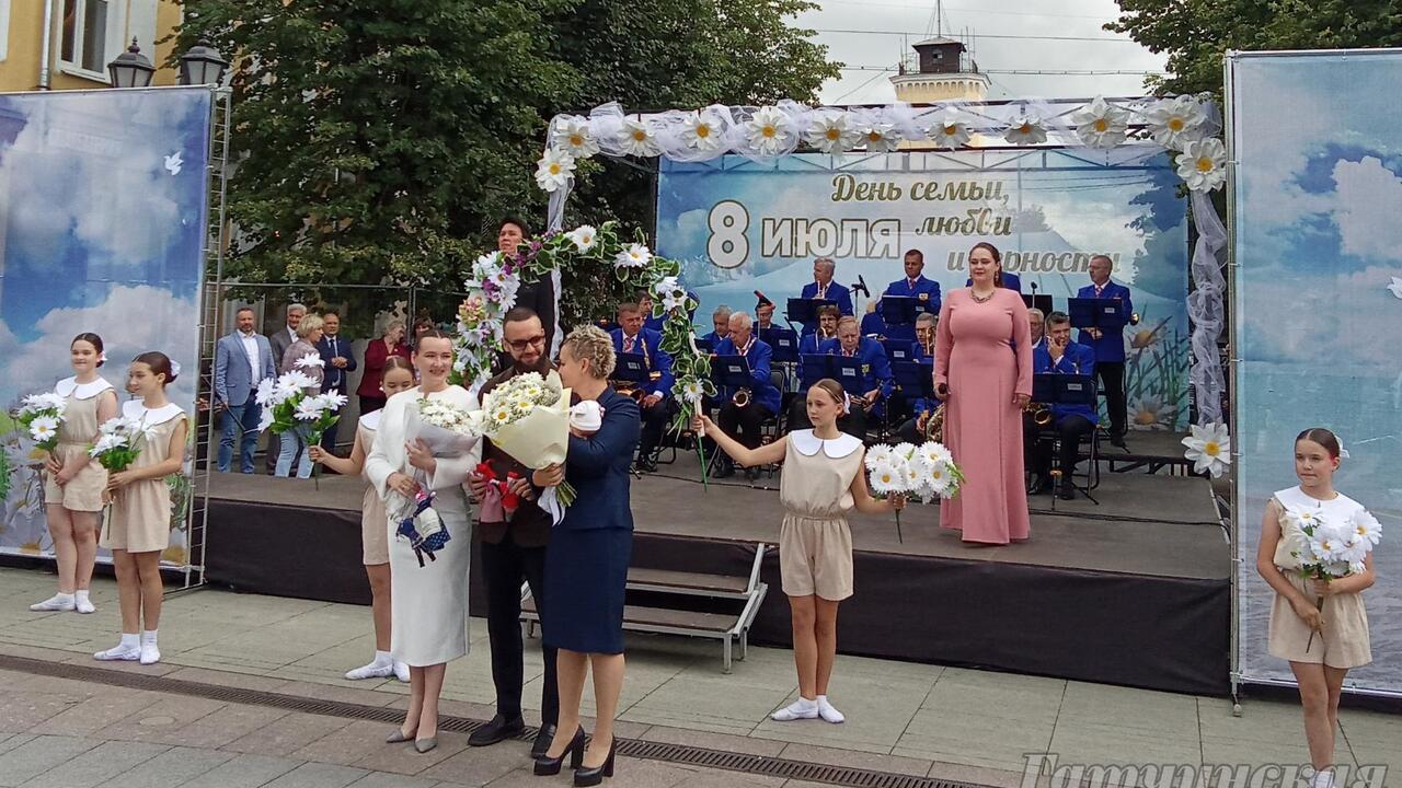 «Любить по-гатчински!»