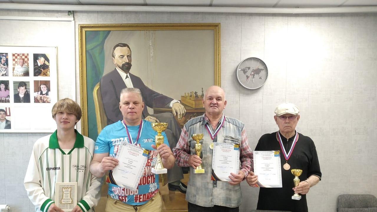 Турнир по рапиду – к Всемирному дню шахмат