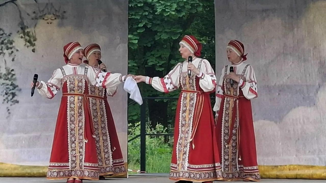 «С любовью  к людям и земле»