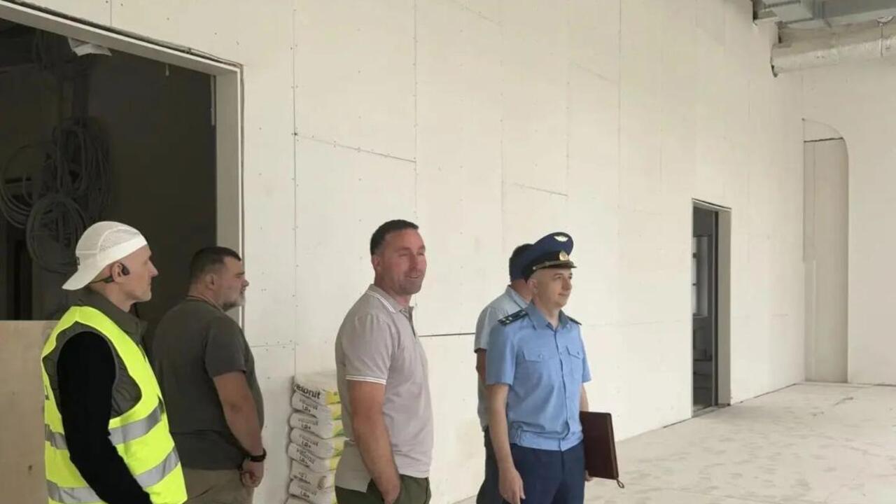 Прокуратура продолжает надзор за ремонтом Гатчинской школы № 4