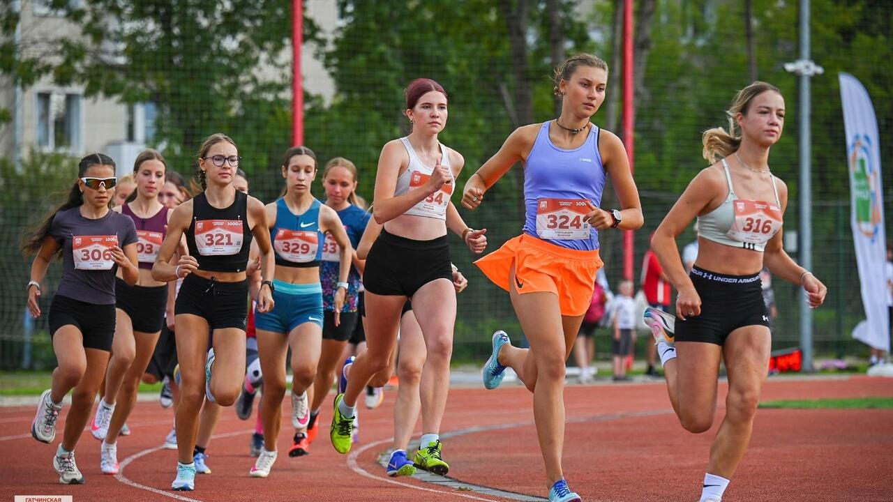 Более 500 спортсменов  на «Гатчинской дорожке»