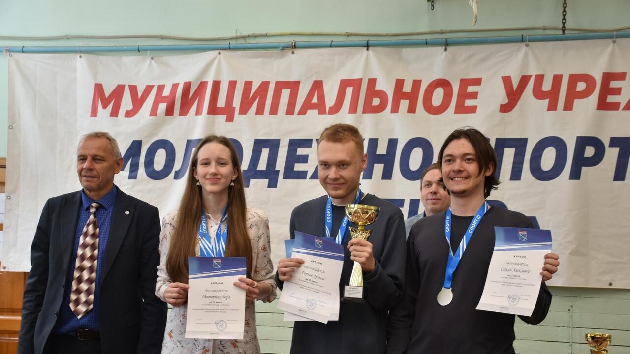 Серебряные шахматисты