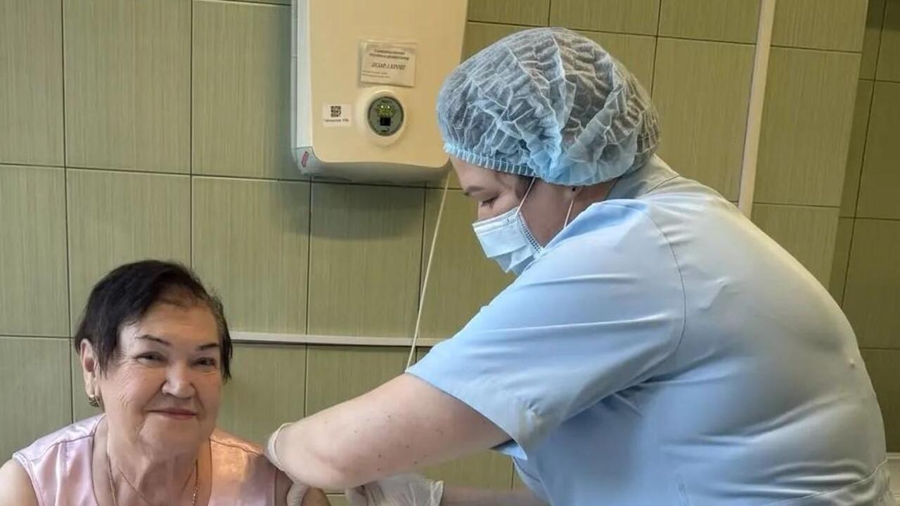 Вакцинация личным примером